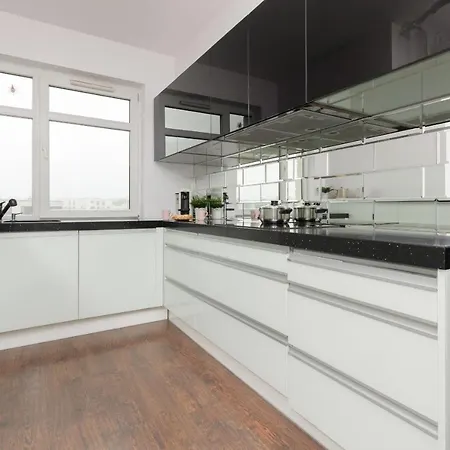 Blonia Wilanowskie By Renters * Warsaw