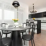 Błonia Wilanowskie By Renters Apartament *