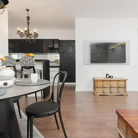 Apartament Błonia Wilanowskie By Renters Warszawa