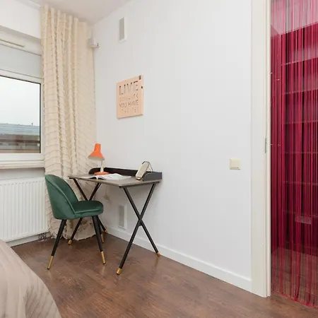 Apartamento Blonia Wilanowskie By Renters Varsovia
